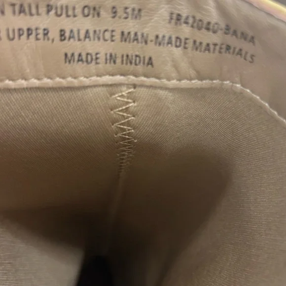 Frye Boot “Camryn”  in color Banana size 9.5 NWT in box - Picture 7 of 7